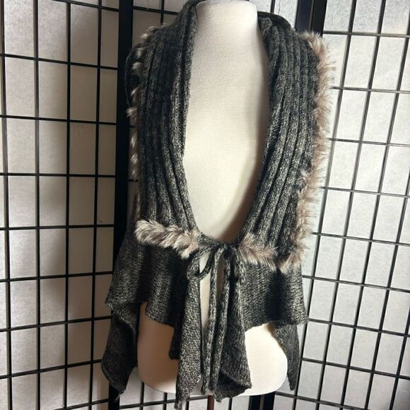 Jack Sweaters - Jack Gray Asymmetrical Knit Faux Fur Trim  Sweater Jacket